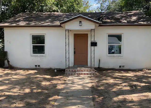 Property at 805 Dearborn St, Waco, TX, 76704, 3 beds, 1.5 baths, [object Object]