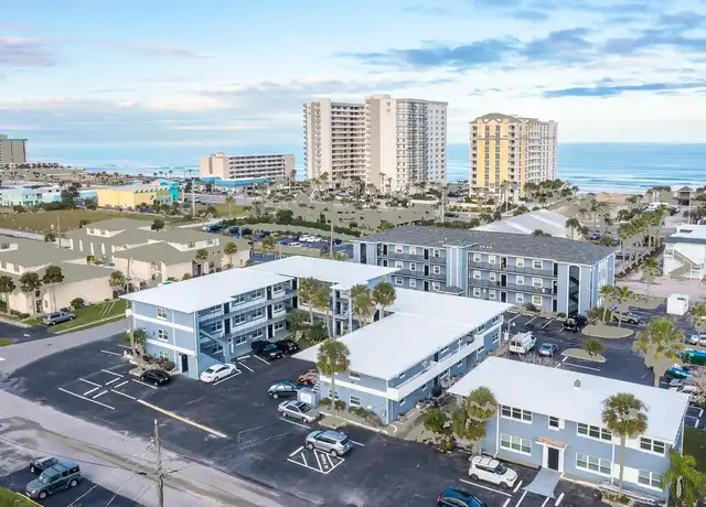Property at Atlantic Breeze Apartments - 100 Browning Ave, Daytona Beach, FL, 32118, 2 beds, 2 baths, [object Object]