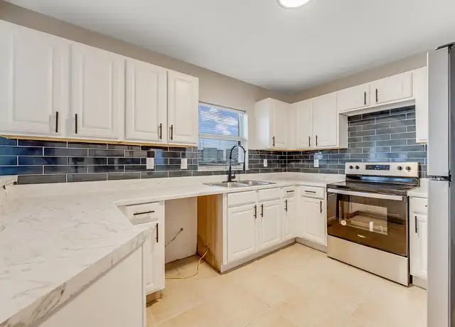 Photo of 100 Browning Ave, Daytona Beach, FL 32118