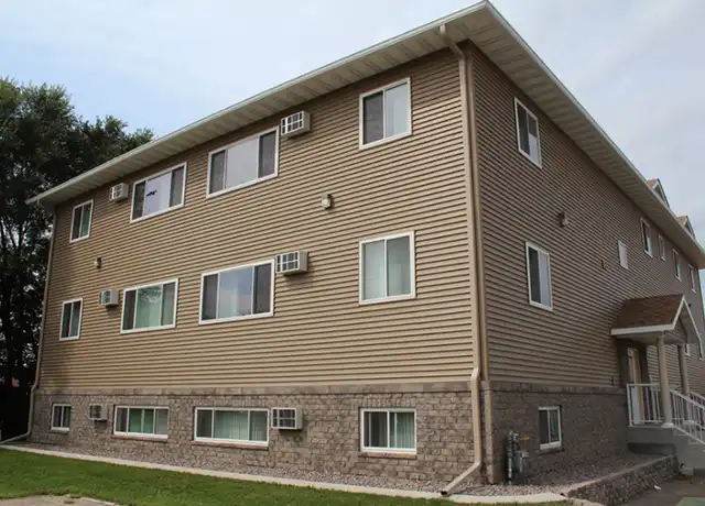 Property at 5151 W 6th St Unit 103, Goodview, MN, 55987, 1 bed, 1 bath, [object Object]