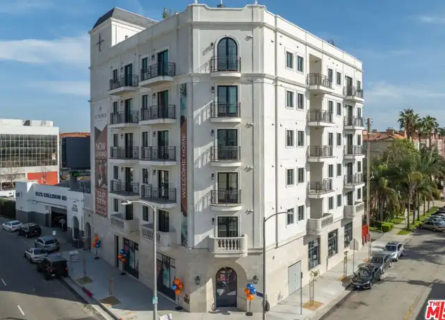 Property at 5768 W 3rd St Ph 8, Los Angeles, CA, 90036, 2 beds, 2 baths, [object Object]