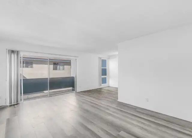 Property at 934 Larch St Unit 2F, Inglewood, CA, 90301, 1 bed, 1 bath, [object Object]