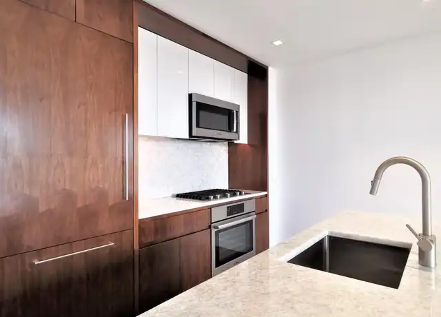 Property at 75 Park Ln S #1610, Jersey City, NJ, 07310, 1 bed, 1 bath, [object Object]