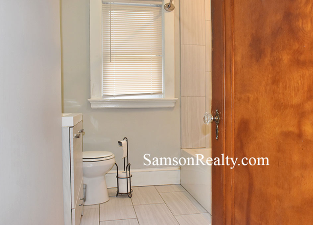 Photo of 1012 Narragansett Blvd Unit 2, Providence, RI 02905