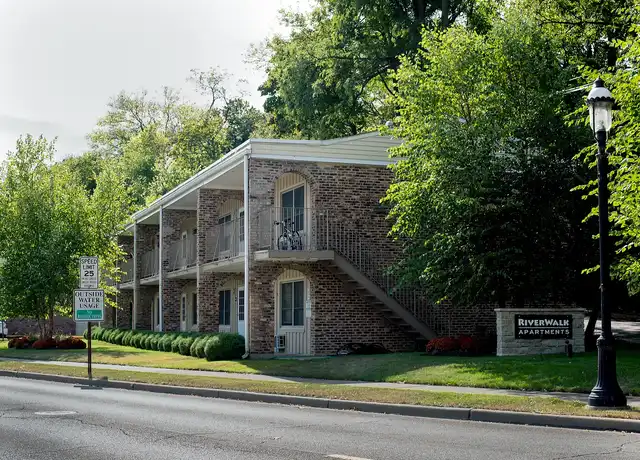 Property at RiverWalk Apartments - 502 Lincoln Ave, West Dundee, IL, 60118, 2 beds, 1 bath, [object Object]