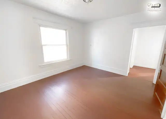 Property at 1116 Seymour Ave, Lansing, MI, 48906, 2 beds, 1 bath, [object Object]