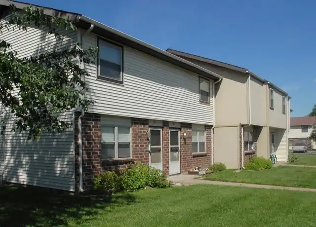 Property at 615 E Airport Dr Unit 103, Carthage, MO, 64836, 3 beds, 1.5 baths, [object Object]