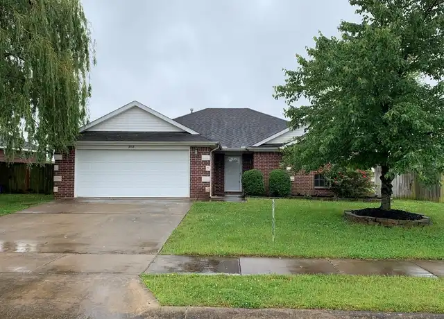 Property at 2313 SW 17th St, Bentonville, AR, 72713, 3 beds, 2 baths, [object Object]