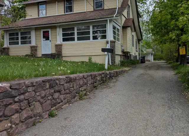 Property at 1387 Pocono Blvd, Mount Pocono, PA, 18344, 3 beds, 1 bath, [object Object]