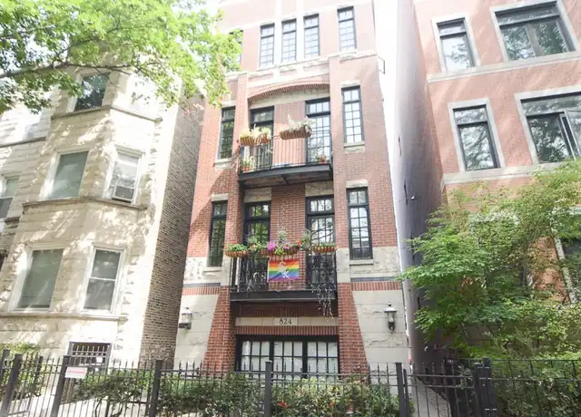 Property at 822 W Buckingham Pl Unit 10Q, Chicago, IL, 60657, 3 beds, 2 baths, [object Object]