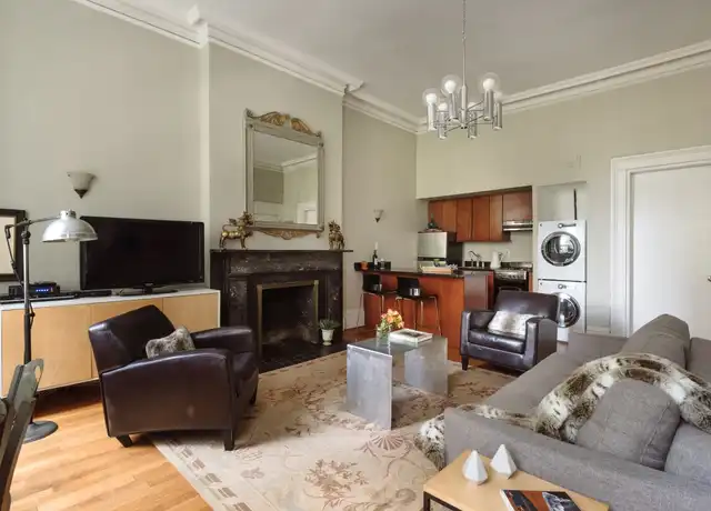 Property at 13 E 9th St Unit 3F, New York, NY, 10003, 1 bed, 1 bath, [object Object]