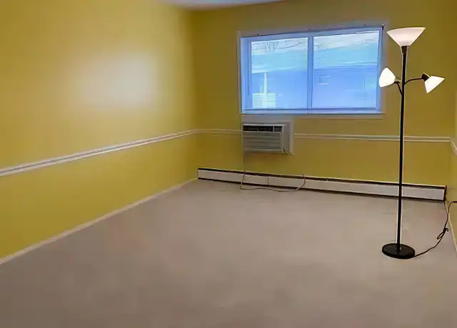 Property at 67 Adams Rd, Central Islip, NY, 11722, 1 bed, 1 bath, [object Object]