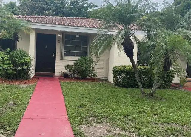 Property at 17242 SW 94th Ave, Palmetto Bay, FL, 33157, 2 beds, 2 baths, [object Object]