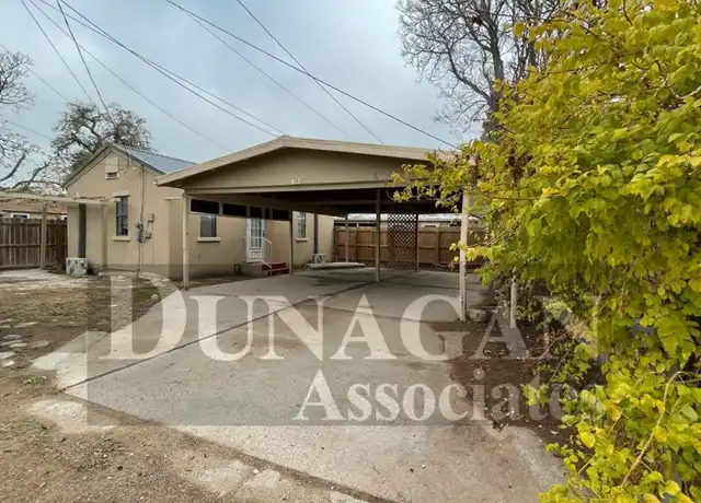 Property at 305 1/2 S Alameda St Unit 1/2, Carlsbad, NM, 88220, 0 beds, 1 bath, [object Object]