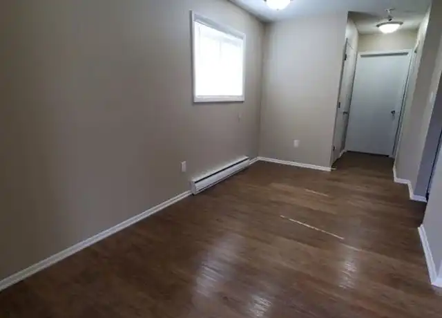Property at 1426 1st Ave E Unit 1A, Newton, IA, 50208, 1 bed, 1 bath, [object Object]