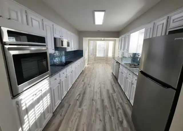 Property at 532 Shennandoah Dr, Desoto, TX, 75115, 3 beds, 2 baths, [object Object]