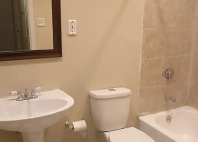 Property at 650 Northside Ave, Lewisville, TX, 75057, 4 beds, 2 baths, [object Object]