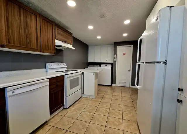 Property at 427 Downington Ave S Unit 2, Salt Lake City, UT, 84115, 2 beds, 1 bath, [object Object]