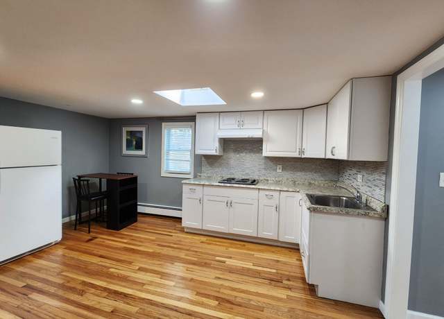 Photo of 24 Waterside Rd, Northport, NY 11768