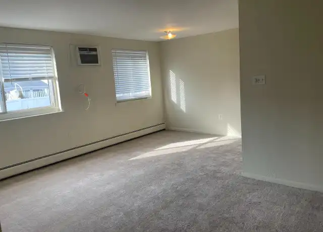 Property at 910 Fox Chase Rd Unit 7, Rockledge, PA, 19046, 1 bed, 1 bath, [object Object]