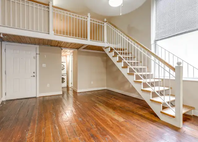 Property at 1321 E Main St Unit 207, Richmond, VA, 23219, 1 bed, 1 bath, [object Object]