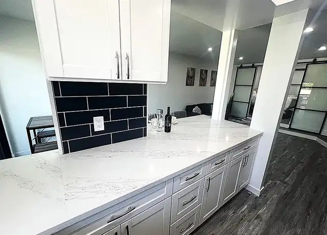 Property at 1355 N Sierra Bonita Ave, West Hollywood, CA, 90046, 1 bed, 1 bath, [object Object]