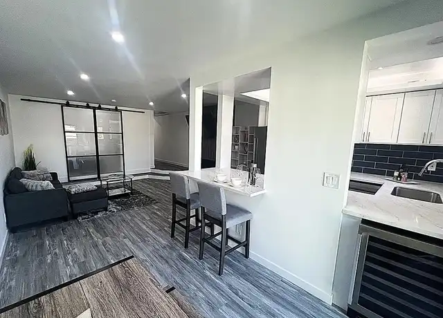 Property at 1355 N Sierra Bonita Ave, West Hollywood, CA, 90046, 1 bed, 1 bath, [object Object]