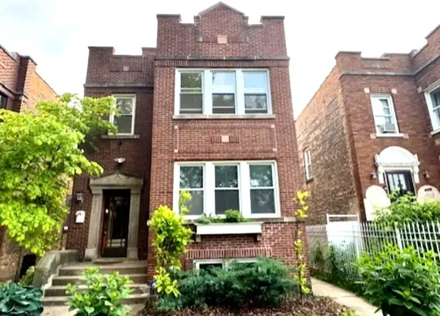 Property at 6724 N Campbell Ave Unit 2, Chicago, IL, 60645, 3 beds, 1 bath, [object Object]