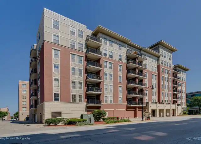 Property at 656 Pearson St Unit 309, Des Plaines, IL, 60016, 1 bed, 1 bath, [object Object]