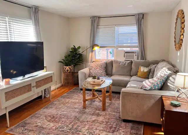 Property at 3834 Hyde Park Ave Unit 05, Cincinnati, OH, 45209, 2 beds, 1 bath, [object Object]