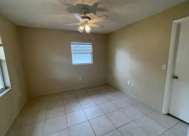 Property at 2201 McIntosh Rd, Sarasota, FL, 34232, 2 beds, 2 baths, [object Object]