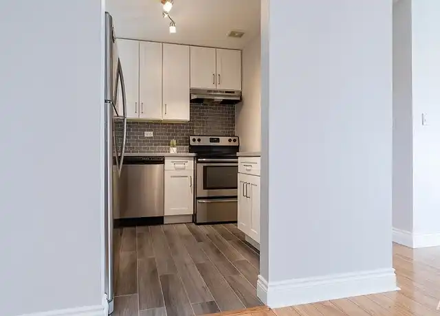 Property at 1013 Des Plaines Ave Apt 108 - 1005 Des Plaines Ave, Forest Park, IL, 60130, 1-2 bed, 1-1.5 bath, [object Object]