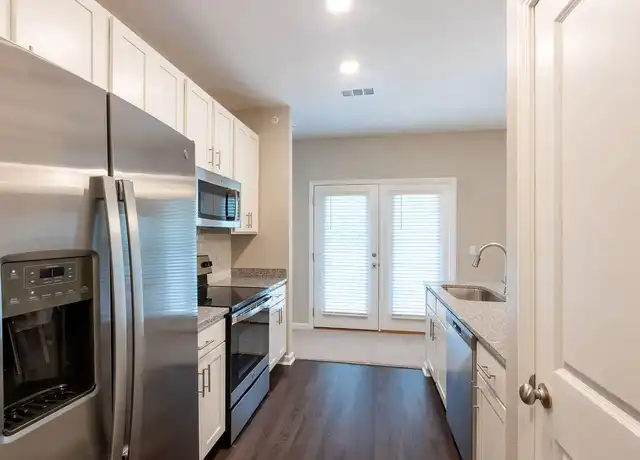 Property at Summer Lake - 19707 US-280, Smiths Station, AL, 36877, 1-3 bed, 1-2 bath, [object Object]