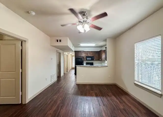 Property at 621 Bernard St, Denton, TX, 76201, 3 beds, 2 baths, [object Object]
