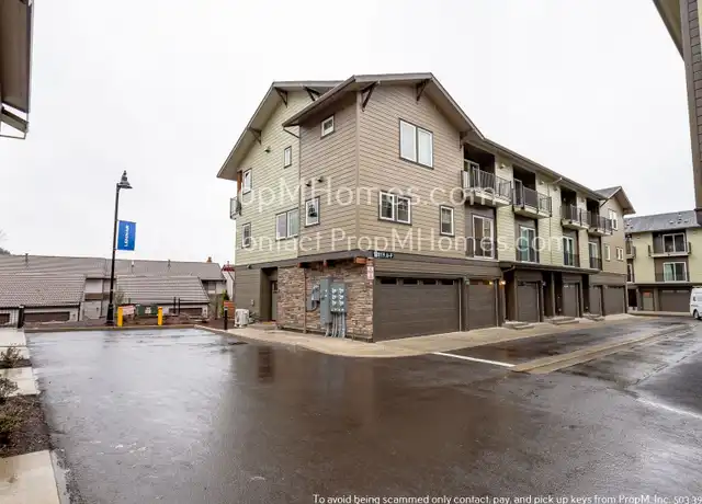 Property at 12019 SE High Creek Rd Unit B, Happy Valley, OR, 97086, 2 beds, 2.5 baths, [object Object]