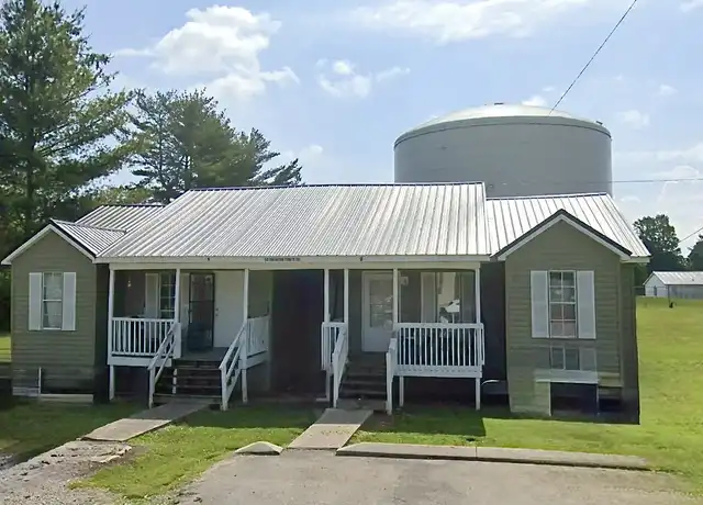 Property at 55 Dogwood Pointe Dr Unit 1, McMinnville, TN, 37110, 3 beds, 1.5 baths, [object Object]