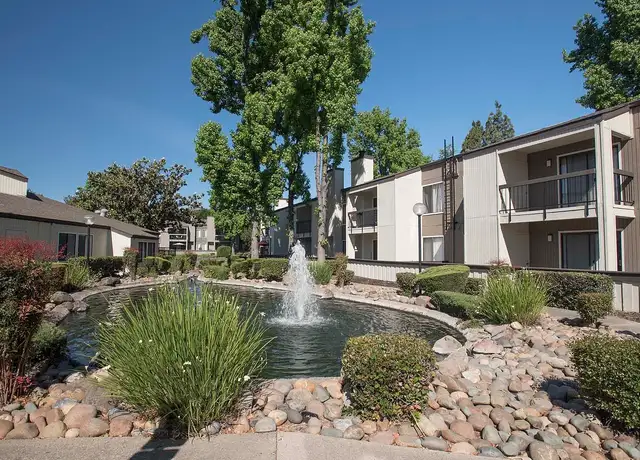 Photo of 8035 Mariners Dr, Stockton, CA 95219