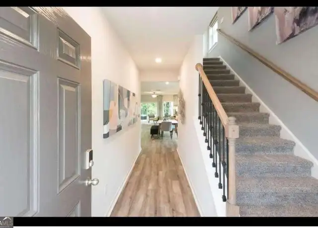 Property at 292 Wells Cir, Canton, GA, 30114, 5 beds, 3 baths, [object Object]