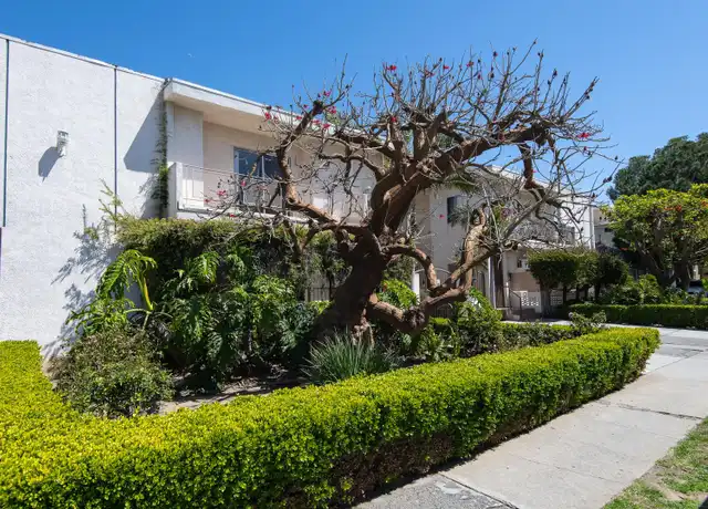 Property at 3742 S Bentley Ave Unit 3742-4, Los Angeles, CA, 90034, 2 beds, 1 bath, [object Object]
