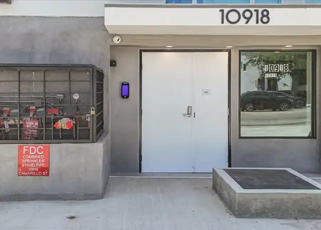 Property at 10918 Camarillo St Unit 101, North Hollywood, CA, 91602, 1 bed, 1 bath, [object Object]