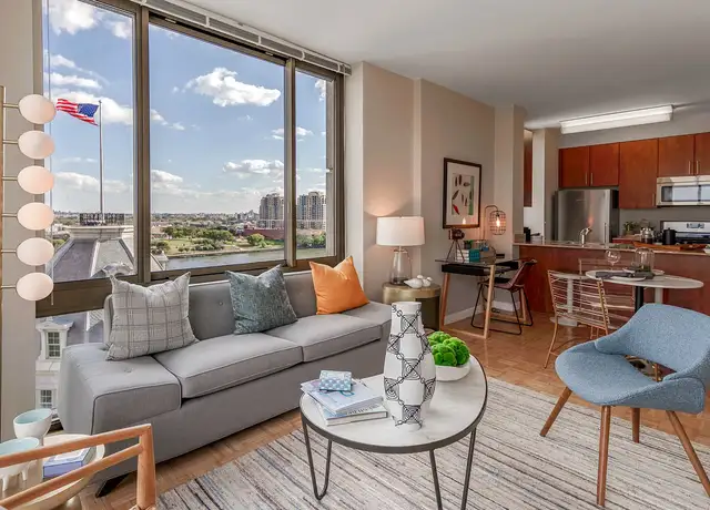 Photo of 888 Main St, New York, NY 10044