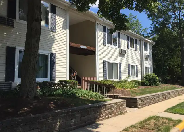 Property at 3 Norwich Pl, Somerset, NJ, 08873, 2 beds, 1 bath, [object Object]