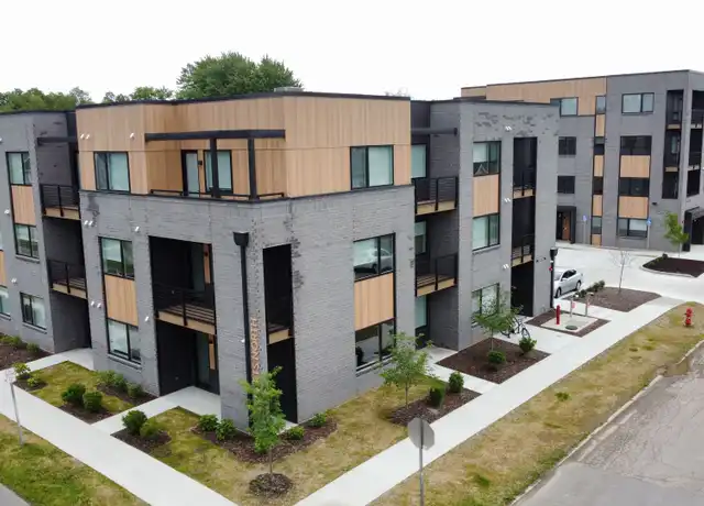 Property at St. Barts Apartments - 725 Sycamore St, Columbus, IN, 47201, 1-2 bed, 1-2 bath, [object Object]