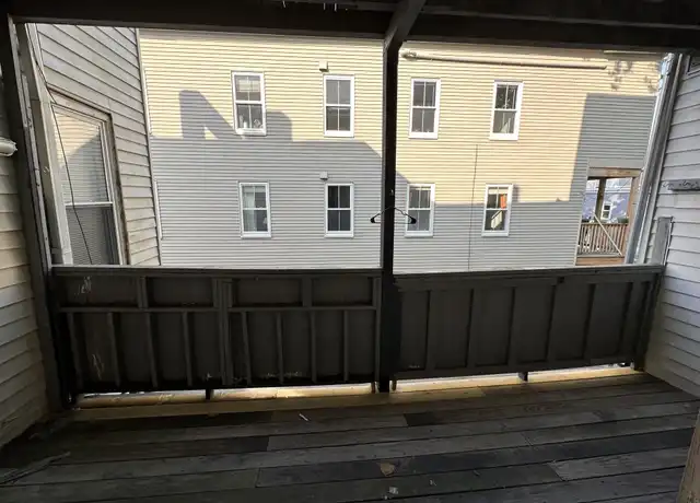 Property at 115 Hampshire St, Cambridge, MA, 02139, 3 beds, 1.5 baths, [object Object]
