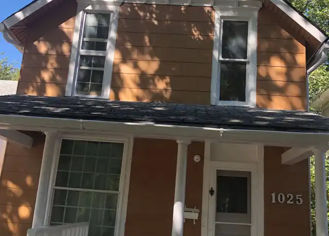 Property at 1025 SW Clay St, Topeka, KS, 66604, 3 beds, 1.5 baths, [object Object]