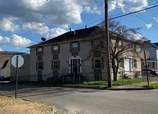 Property at 250 N 7th St, Martins Ferry, OH, 43935, 2 beds, 1 bath, [object Object]