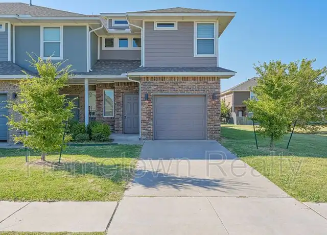Property at 792 SW 13th St, Moore, OK, 73160, 3 beds, 2.5 baths, [object Object]