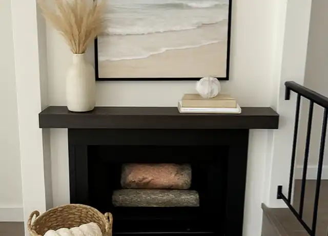 Property at 16852 E Pacific Coast Hwy, Huntington Beach, CA, 92649, 1 bed, 1 bath, [object Object]