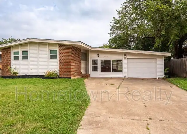 Property at 3907 NW Denver Ave, Lawton, OK, 73505, 3 beds, 2 baths, [object Object]