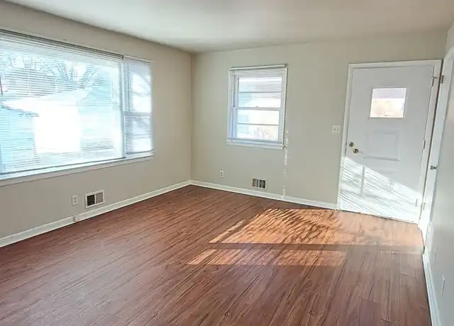 Property at 2225 7th Ave, Rockford, IL, 61104, 2 beds, 1 bath, [object Object]